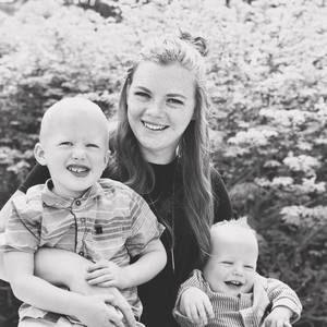 Meet your Posher, Danielle